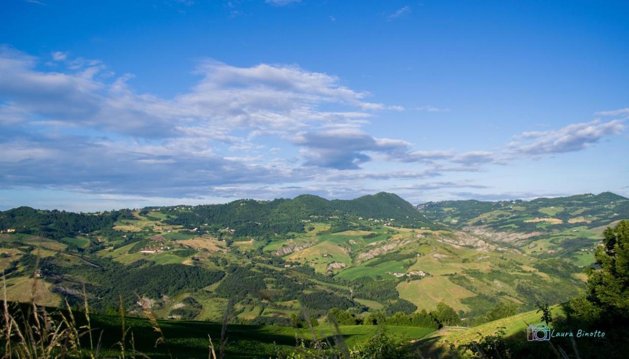 Antiche Vie B&B Serramazzoni ภายนอก รูปภาพ