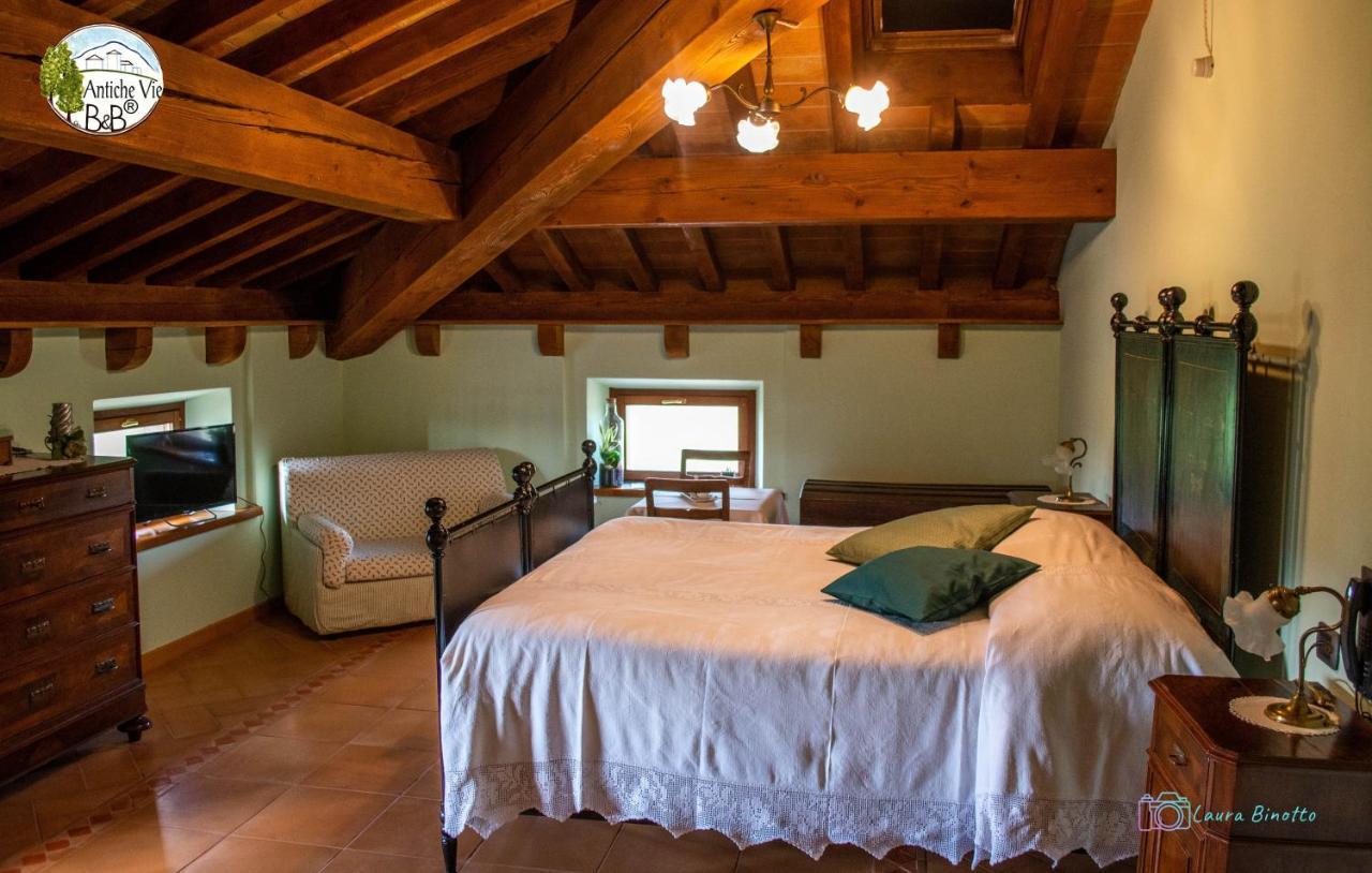 Antiche Vie B&B Serramazzoni ภายนอก รูปภาพ