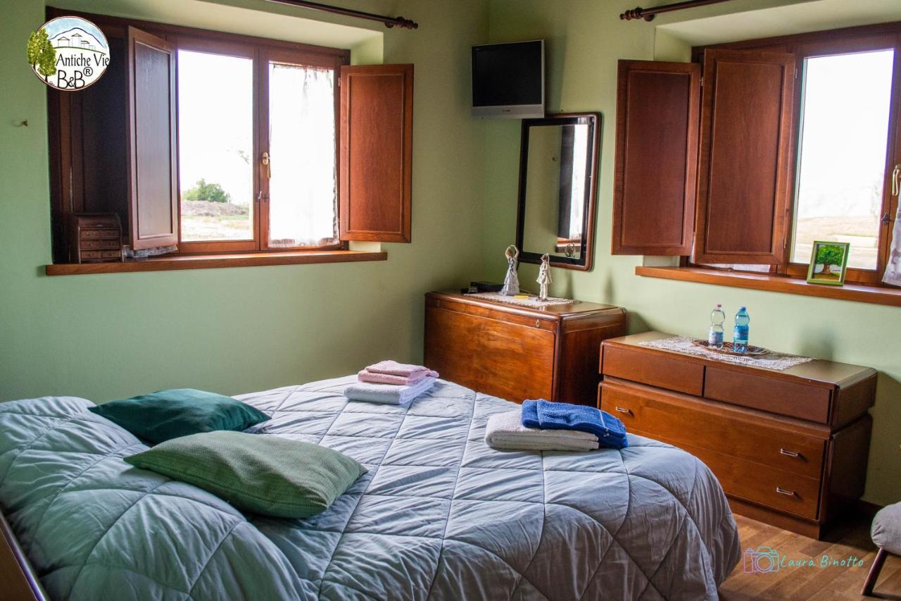 Antiche Vie B&B Serramazzoni ภายนอก รูปภาพ