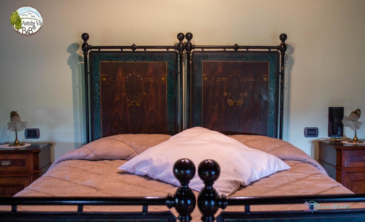 Antiche Vie B&B Serramazzoni ภายนอก รูปภาพ