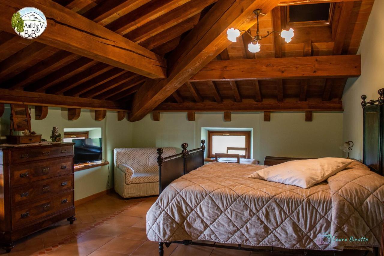 Antiche Vie B&B Serramazzoni ภายนอก รูปภาพ