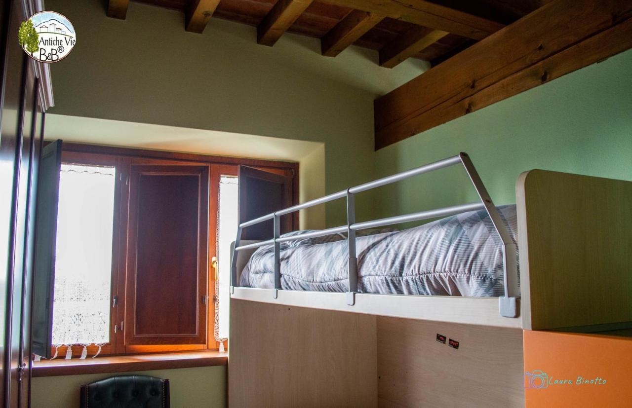 Antiche Vie B&B Serramazzoni ภายนอก รูปภาพ