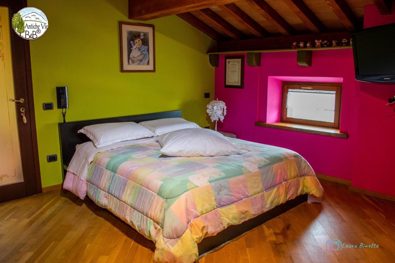 Antiche Vie B&B Serramazzoni ภายนอก รูปภาพ